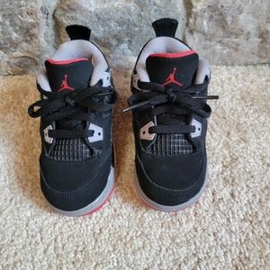 TODDLER JORDAN RETRO 4 SNEAKERS
